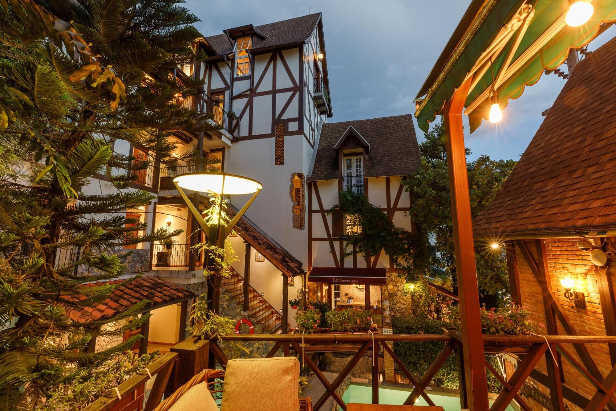 Le Charcoa Hotel Chiang Mai Exterior foto